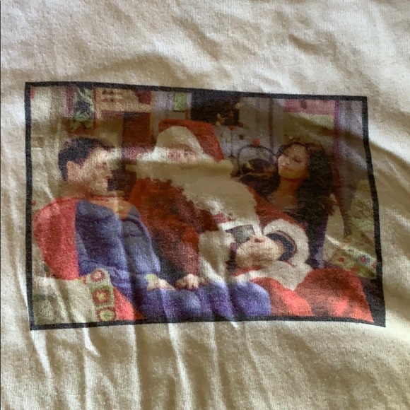 FRIENDS tee - Picture 1 of 4